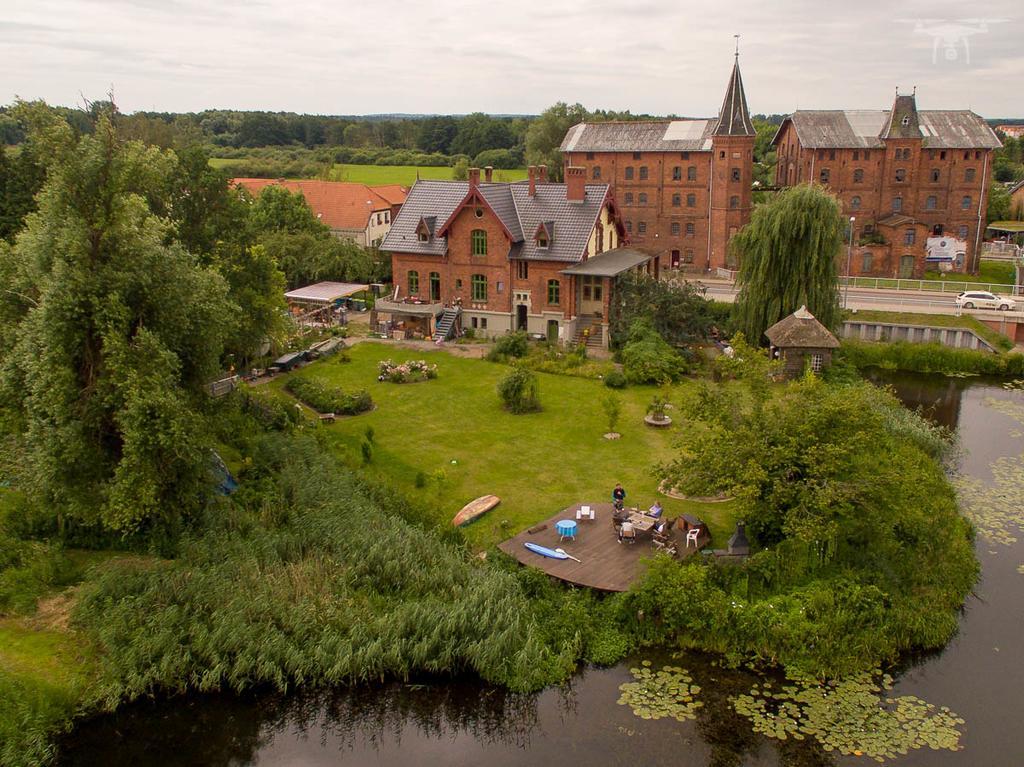 B&B Muehlenvilla Am Buetzower Hafen Kültér fotó